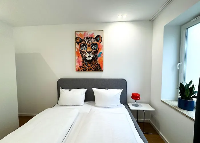 Ma - Urban Center - Private Parking 2-4p